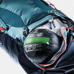 Mochila cargueira Deuter com design sofisticado que apresenta equilíbrio perfeito entre conforto, - 7