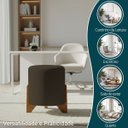 Ver imagem 4 de Puff Decorativo Eloah Redondo Assento Extra para Sala Quarto Suede Pufe com Pés de Madeira