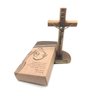 CRUCIFIXO DE PAREDE E MESA MADEIRA CILÍNDRICO SÃO BENTO DOURADO 17 CM - 1