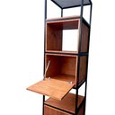 Ver imagem 3 de Estante Torre Estilo Industrial com 2 Portas - Ferro Cor Preta Madeira Cor Castanheira