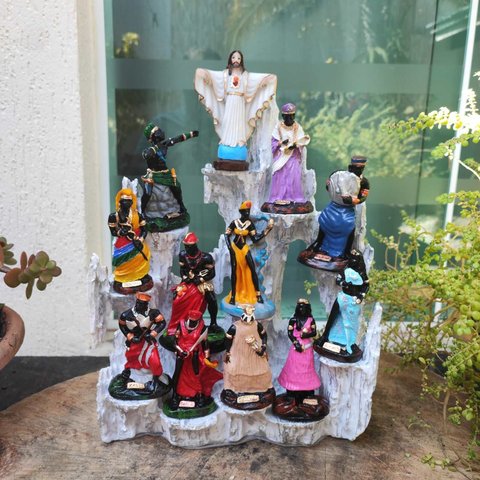 Altar Congá com 12 Orixás de 10 Cm Umbanda Branco e Prata