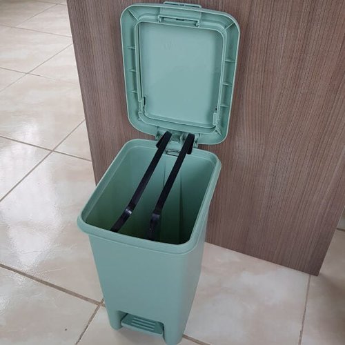 Lixeira Cesto De Lixo Banheiro Cozinha Pedal 6 Litros Brinox