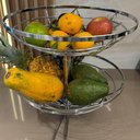 Ver imagem 5 de Fruteira Dupla de Mesa Redonda Giratória Cromada Piatina Giosul para Bancada 2 Andares Legumeira