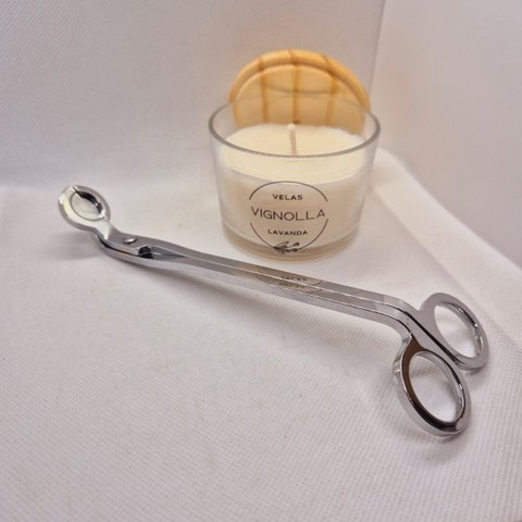 Tesoura para Cortar Pavio de Vela e Vela Aromática 90gr:prata