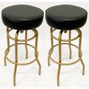 Ver imagem 1 de Kit 2 Banquetas Alta Bar Giratória cor Dourado fosco assento preto - Poltronas do Sul