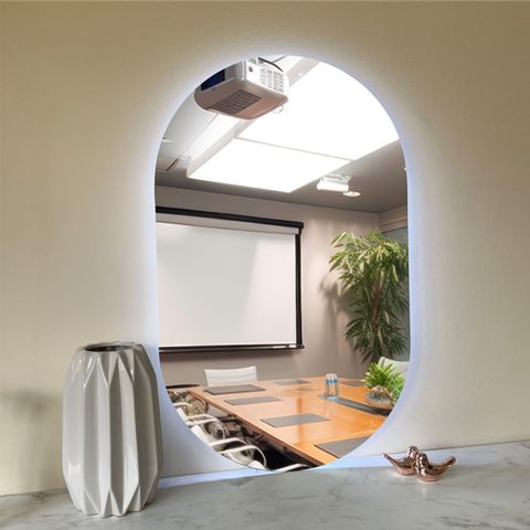 Espelho Orgânico Oval com Led 50x80cm À Pilha ou Fonte:branco Frio Pilha