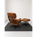 Ver imagem 3 de Poltrona Charles Eames com Puff - Pau Ferro em Couro Caramelo
