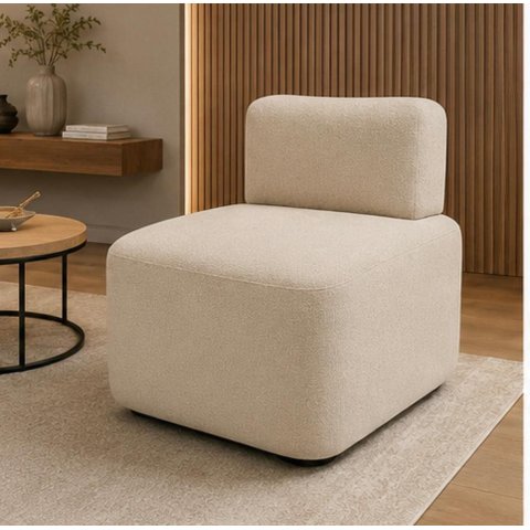 Poltrona Bouclé Bege Moderna Decorativa Sala de Estar Nuvem
