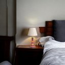 Ver imagem 6 de Abajur Colorido Pequeno de Cerâmica para Quarto com Cúpula de Tecido