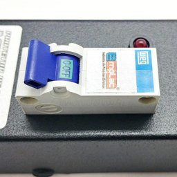 Filtro de Linha com Disjuntor 20A Bivolt 4 Tomadas Protetor Profissional Metálico Cabo 1 Metro - 2 Filtro de Linha com Disjuntor 20A Bivolt 4 Tomadas Protetor Profissional Metálico Cabo 1 Metro - 2