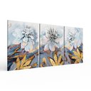 Ver imagem 2 de Kit 3 Quadros Retangulares - Flores Azuis Detalhes Dourados