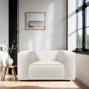 Ver imagem 2 de Poltrona Decorativa Cecília Bouclé