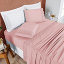 Ver imagem 1 de Jogo Cama Lençol Bouclê Solteiro Micro Percal 200 Fios C/ Laise Bordada 3 Peças - Sal Rosa