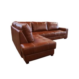 Sofá de Couro Canto Marrocos 3 Lugares com Chaise Esquerda Conhaque com Brilho - Mempra Design - 4