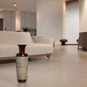 Ver imagem 4 de Vaso Madri Decoração em Cerâmica Marrom e Palha Ganash