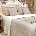 Ver imagem 2 de Kit Cobre Leito Colcha Dubai Queen 08 Peças Dupla Face Micropercal 200 Fios Xale Pompom Clean -