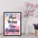Ver imagem 1 de Quadro Aqui Reina Uma Princesa 24x18cm - com vidro:Madeira preta