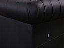 Ver mais imagens de Sofá Chesterfield de Couro 3 Lugares - Preto
