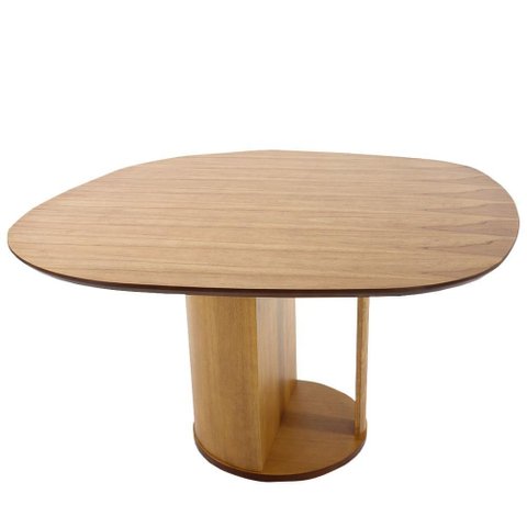 Mesa de Jantar Orgânica Lugano Nacional Móveis 135 Cm (larg) Tampo Madeira Cinamomo Cor Amêndoa
