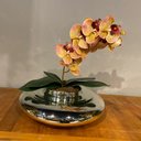 Ver imagem 1 de Arranjo Centro de Mesa Orquídea Tigre Rosa Artificial Vaso Espelhado