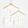 Avental Tal Mãe Tal Filha Oxford Com Regulador De Altura Branco Corações Coloridos - 1