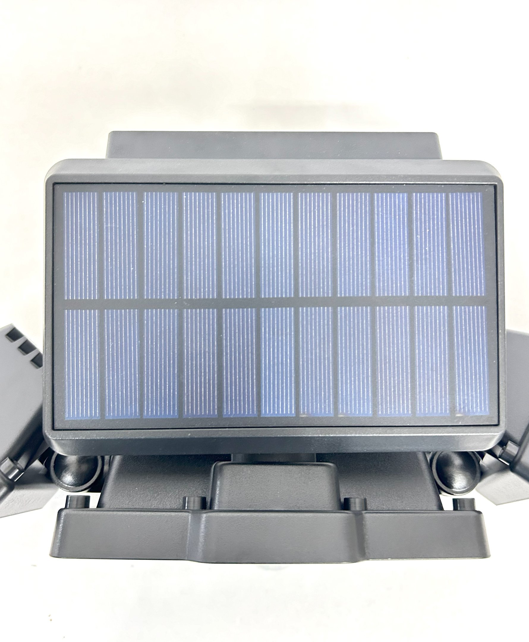 Luminária Solar com Sensor e Controle Remoto 218 Leds 3 Cabeças e Placa Acoplada - 7