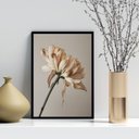 Ver imagem 2 de Quadro Decorativo Fotografia Flor- Tons Bege 24x18cm:madeira Preta