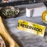 Prisma de Mesa Placa Reservado Dourado - 5