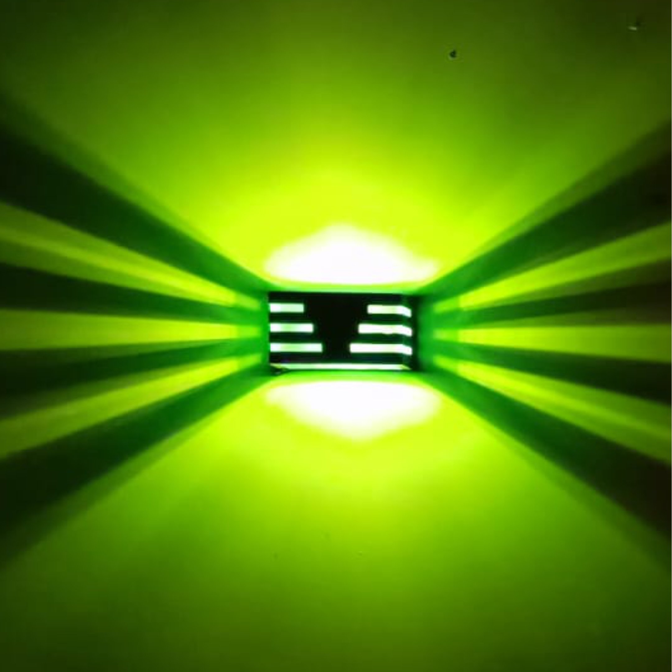 1 Arandela Luminária Interna Externa Verde Metais Massuia Com Led 5w