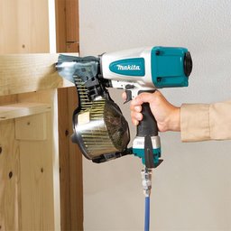 Pregador Pneumático 38 À 65mm Capacidade 300 Pçs Ideal para Madeira Mdf An613 Makita - 2