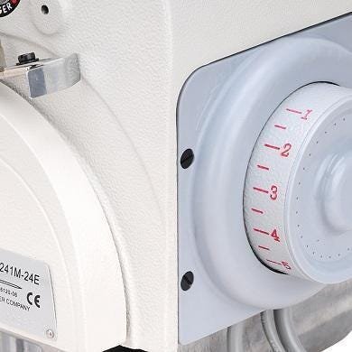 Máquina de Costura Interlock Singer Direct Drive -220v | MadeiraMadeira