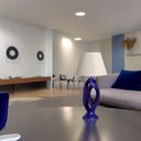 Ver imagem 2 de Abajur Grande de Cerâmica para Sala Azul Royal Grego com Cúpula de Tecido