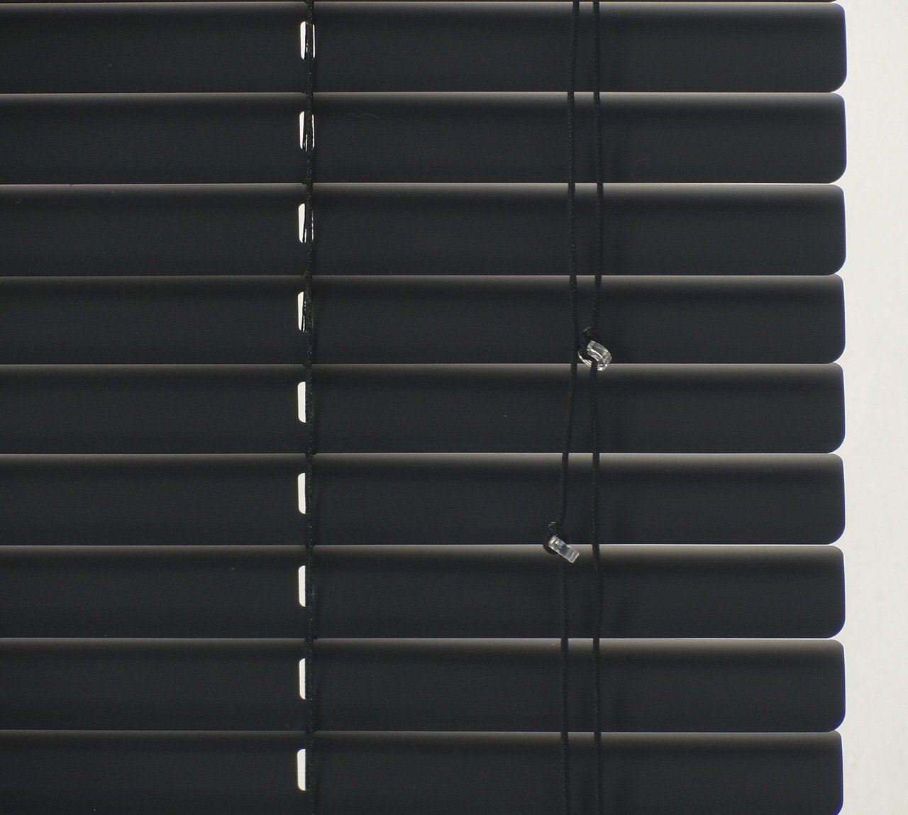 Persiana Horizontal PVC Preta 100 (L) x 160 (A) Cortina Completa C/ Kit de instalação 1,00 x 1,60 - 4