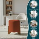 Ver imagem 4 de Kit 2 Puffs Decorativos Eloah Redondo Assento Extra para Sala Quarto Suede Pufe com Pés de Madeira