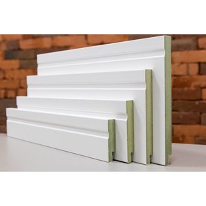 Rodapé 7cm (pacote com 4un) Branco com Friso | Santa Rita Reveste