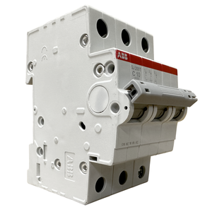 Minidisjuntor Abb Tripolar Sj203t-c10 2taz144300r0104