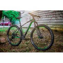 BICICLETA 29 OGGI BIG WHEEL 7.3 2020 12V PRETO/VERDE - 19 - 1 BICICLETA 29 OGGI BIG WHEEL 7.3 2020 12V PRETO/VERDE - 19 - 1