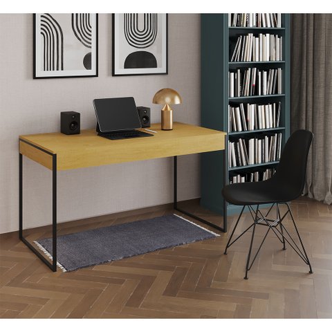 Escrivaninha Industrial Escritório Malta Canela 137x53cm com 1 Cadeira Eames Eiffel Preta Base Ferro