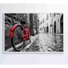 Quadro Urbano Bicicleta Vermelha em Rua de Pedra Medidas 60x40 Cm Impressão Vidro Acrílico - 1
