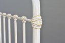 Ver imagem 2 de Cama de Ferro Patente Queen - Sem Peseira - Branco Envelhecido