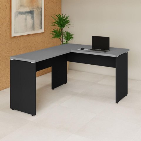 Mesa Escrivaninha 135cm em L Tampo 30mm Pés Painel F5 Office Cor:Cinza Sagrado com Preto