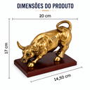Ver imagem 3 de Decoração de Mesa Estatueta Touro Dourado de Resina c/ Base de Madeira Enfeite Casa Escritório