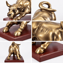 Ver imagem 2 de Decoração de Mesa Estatueta Touro Dourado de Resina c/ Base de Madeira Enfeite Casa Escritório