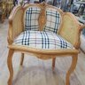 Poltrona Luis Xv Estofado Xadrez Com Palha - 3