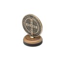 Ver imagem 3 de Adorno Pedestal Medalha de São Bento para Painel de Carro Fornecedor 1 F1-ct17-173-7