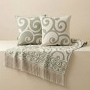 Ver imagem 2 de Kit Manta e Almofadas Decorativas para Sofá Arabesque Verde Relva - Nexta Casa