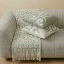 Ver imagem 1 de Kit Manta e Almofadas Decorativas para Sofá Arabesque Verde Relva - Nexta Casa