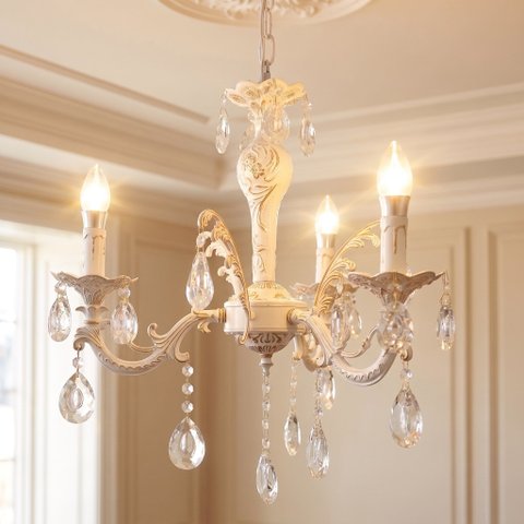 Lustre Provençal 3 Braços Branco com Dourado com Cristais para Sala ou Quarto