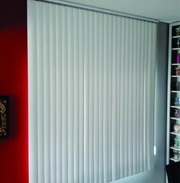 PERSIANA VERTICAL PVC 2 20 X 1 60 BRANCA MadeiraMadeira persiana-vertical-pvc-2-20-x-1-60-branca-madeiramadeira