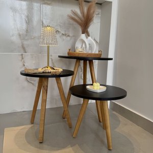 Jogo de Mesas Trio Redondas com Pés Palito Retrô Charme e Versatilidade para Sua Decoração